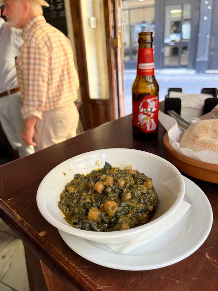 34 Espinacas con Garbanzos at Tabernba Aguila copy